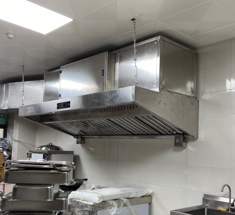 Okap kuchenny z wbudowanym ocz – Commercial Kitchen Hoods recenzja i cena